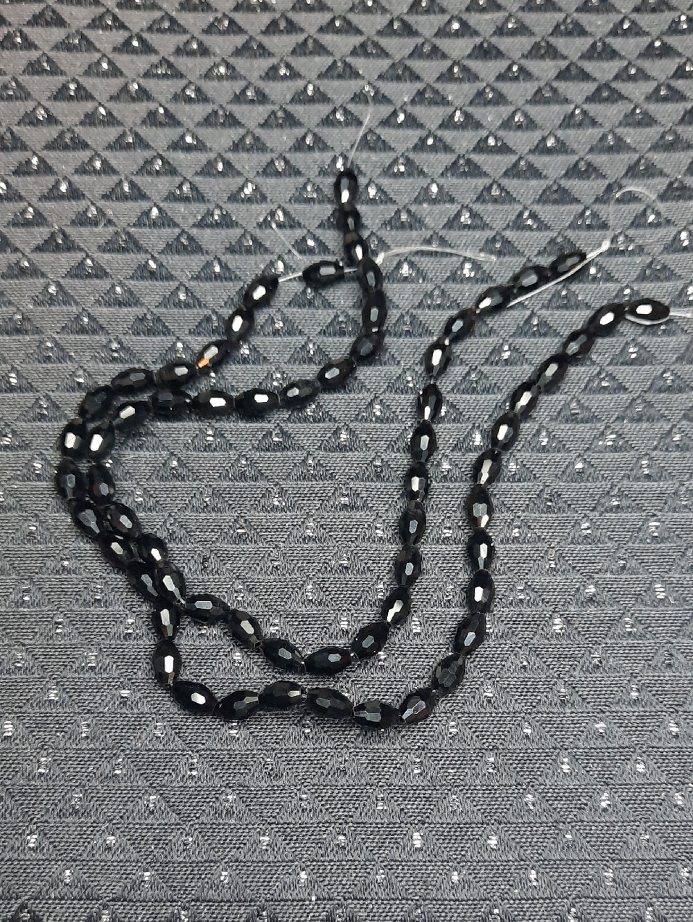 Faceted Black Glass Oval Beads – 4x6mm (2-8Inch Strands) #7